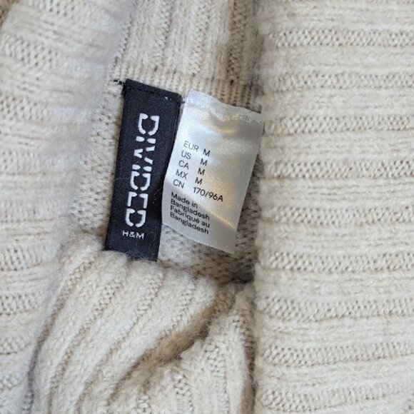 Divided Beige Crop Sweater Size Medium - Picture 2 of 4